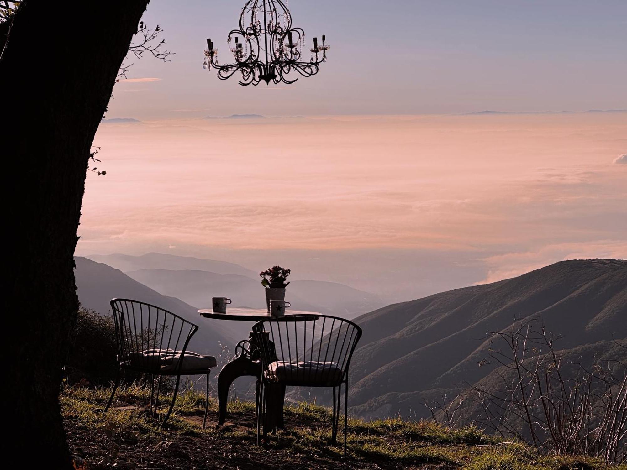 Crestline 100 Mile View-Fire Pit, Romantic, Peaceful, Private מראה חיצוני תמונה