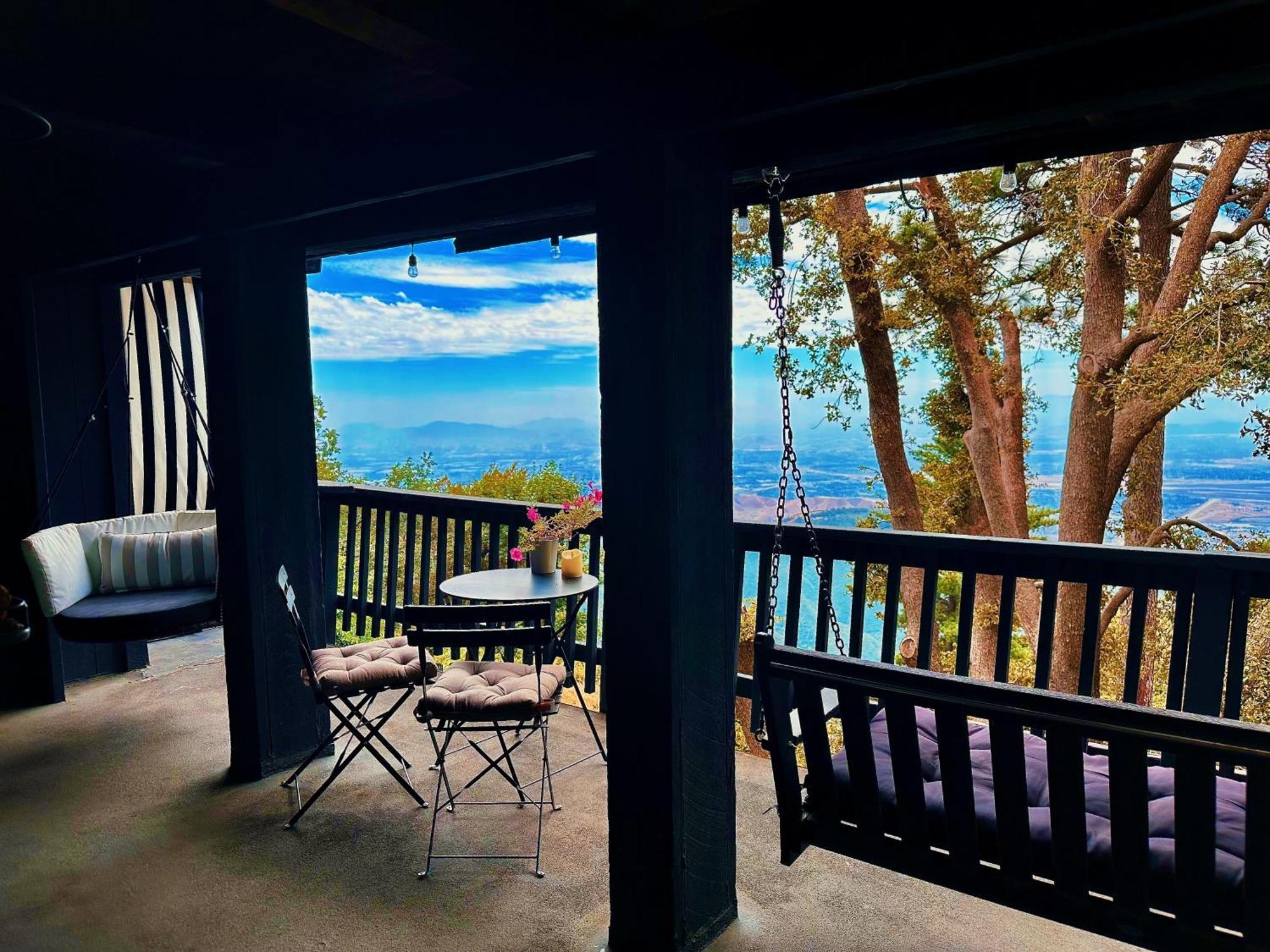 Crestline 100 Mile View-Fire Pit, Romantic, Peaceful, Private מראה חיצוני תמונה