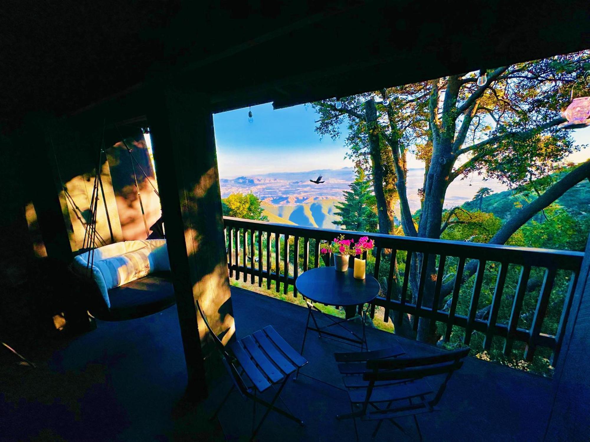 Crestline 100 Mile View-Fire Pit, Romantic, Peaceful, Private מראה חיצוני תמונה